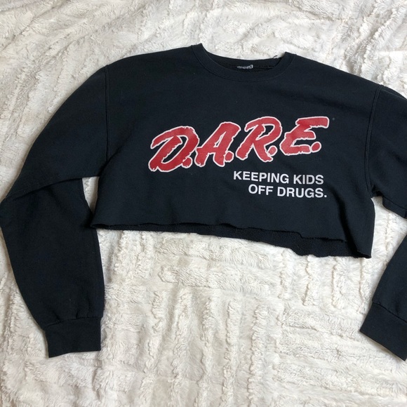 dare crewneck